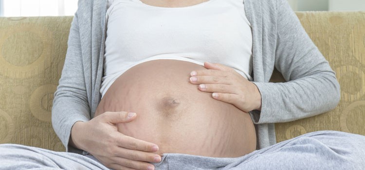 Les vergetures de grossesse : Peut-on les éviter ? Comment s’en débarrasser ? C'est Qui La Maman